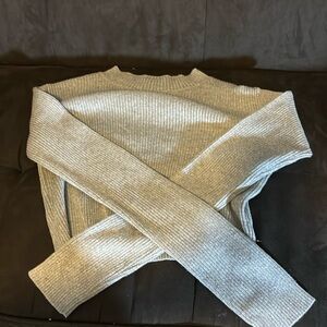 Long sleeve sweater by Brandy Melville